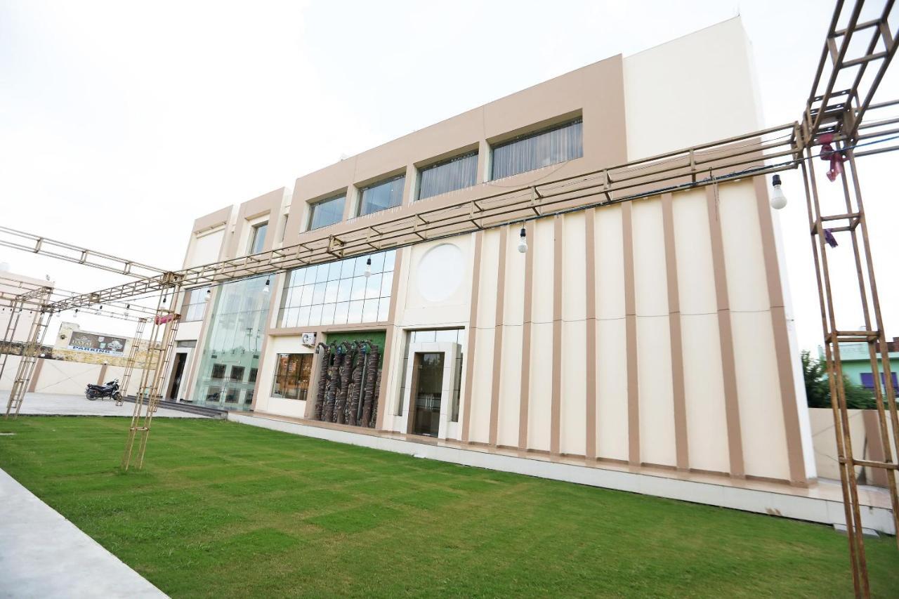 Oyo 48501 Dayal Regency Hotell Hapur Eksteriør bilde