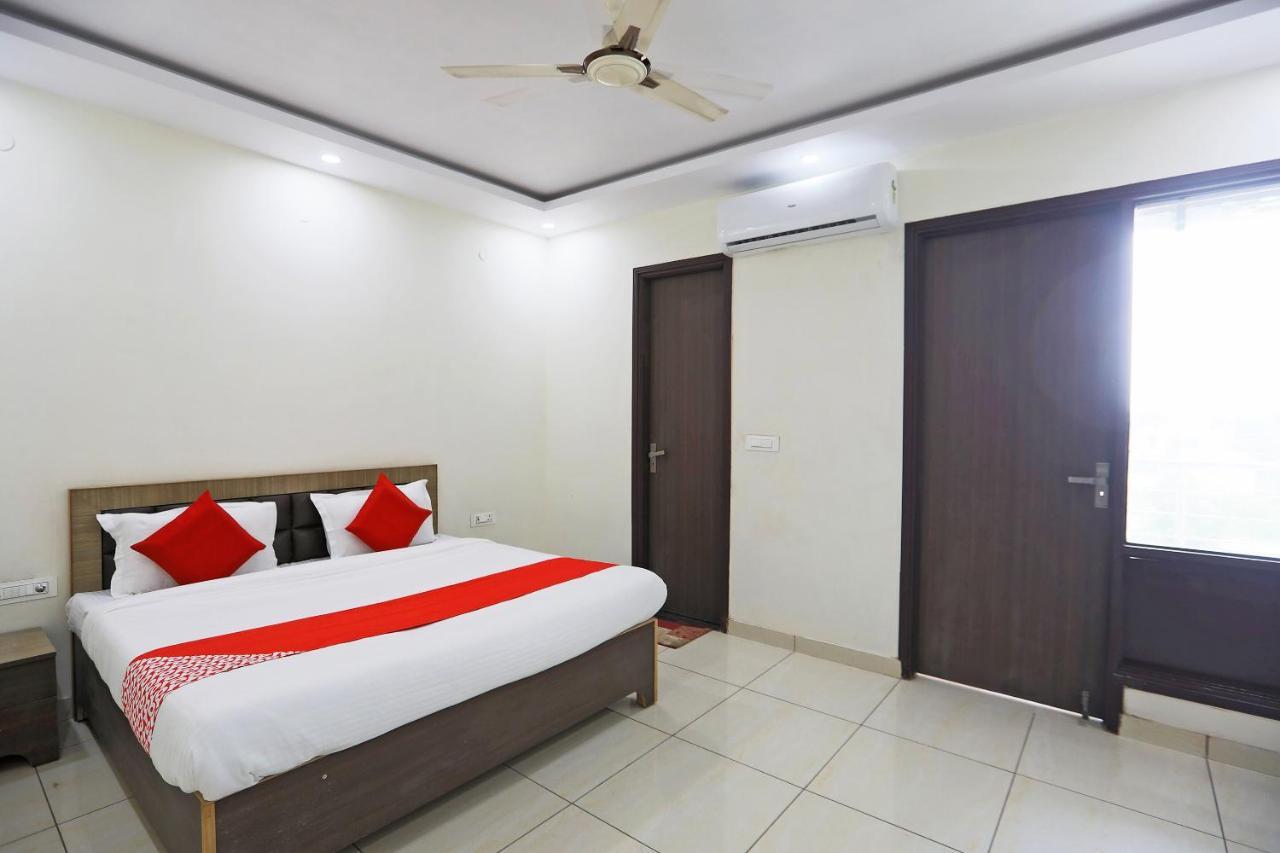 Oyo 48501 Dayal Regency Hotell Hapur Eksteriør bilde