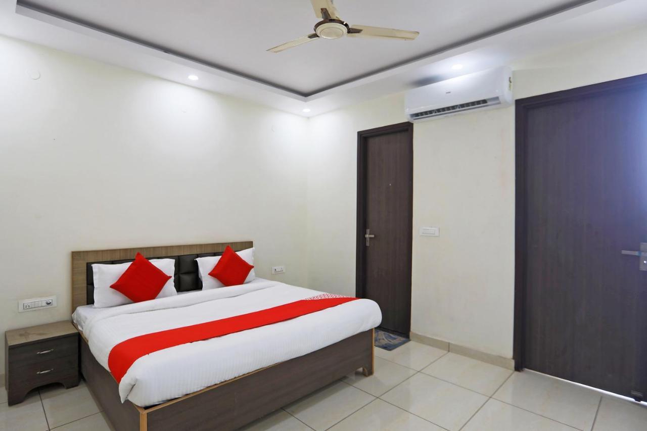 Oyo 48501 Dayal Regency Hotell Hapur Eksteriør bilde